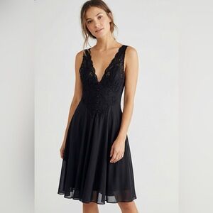 Lori lee Vintage lace Nylon Slip Dress